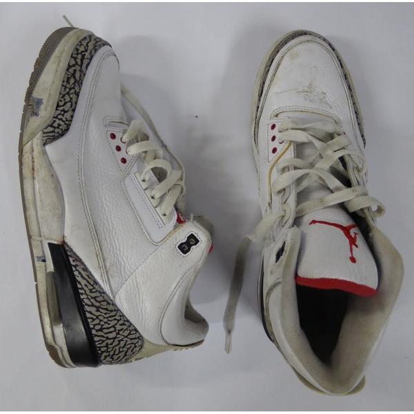 Air Jordan IIIs